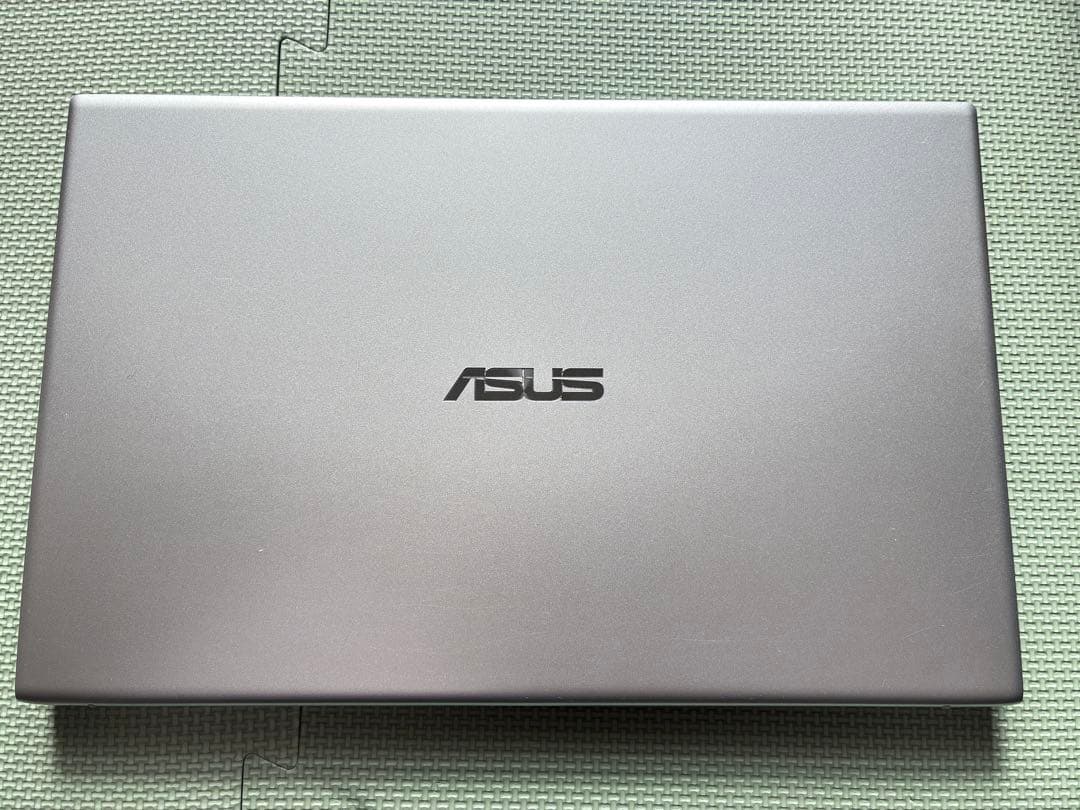 ASUS X512J core i5 ノートパソコン