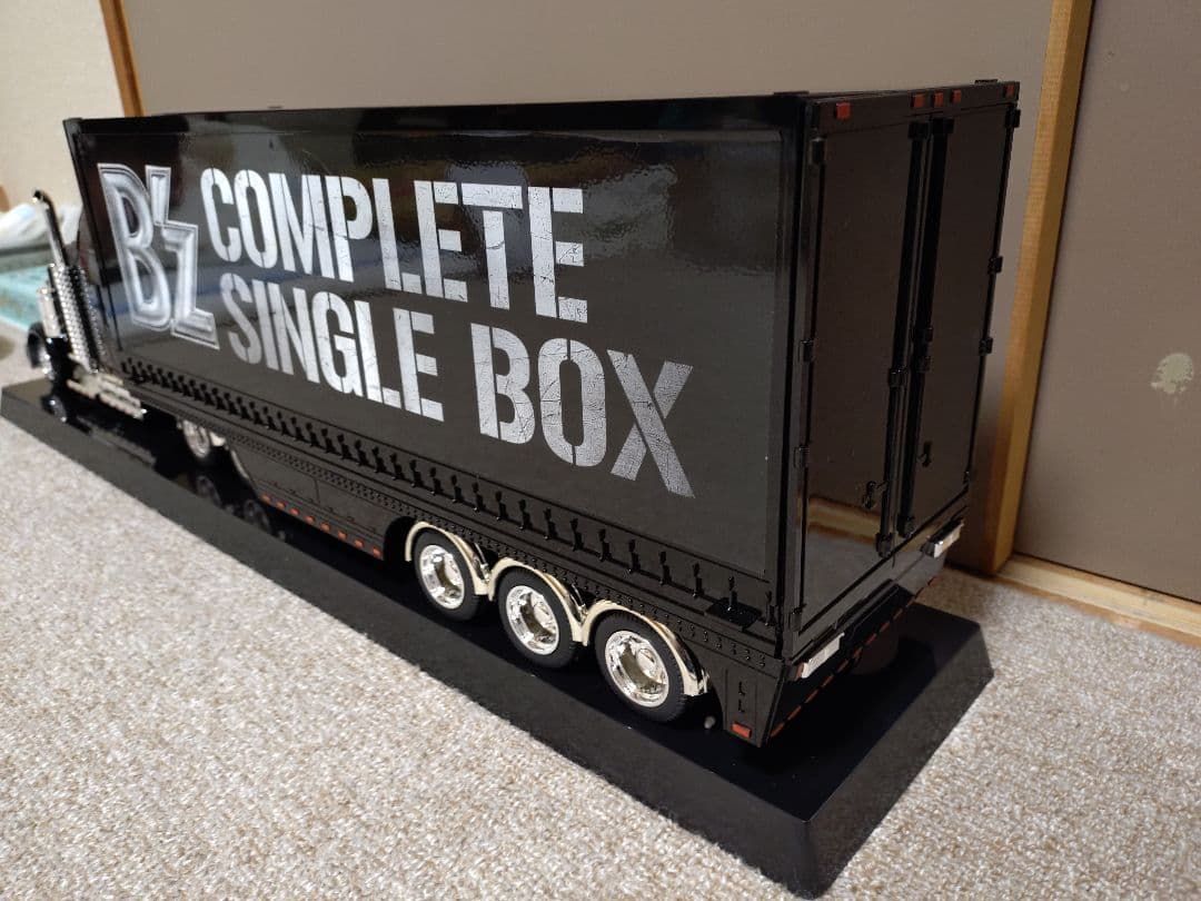 B’z COMPLETE SINGLE BOX Trailer Edition