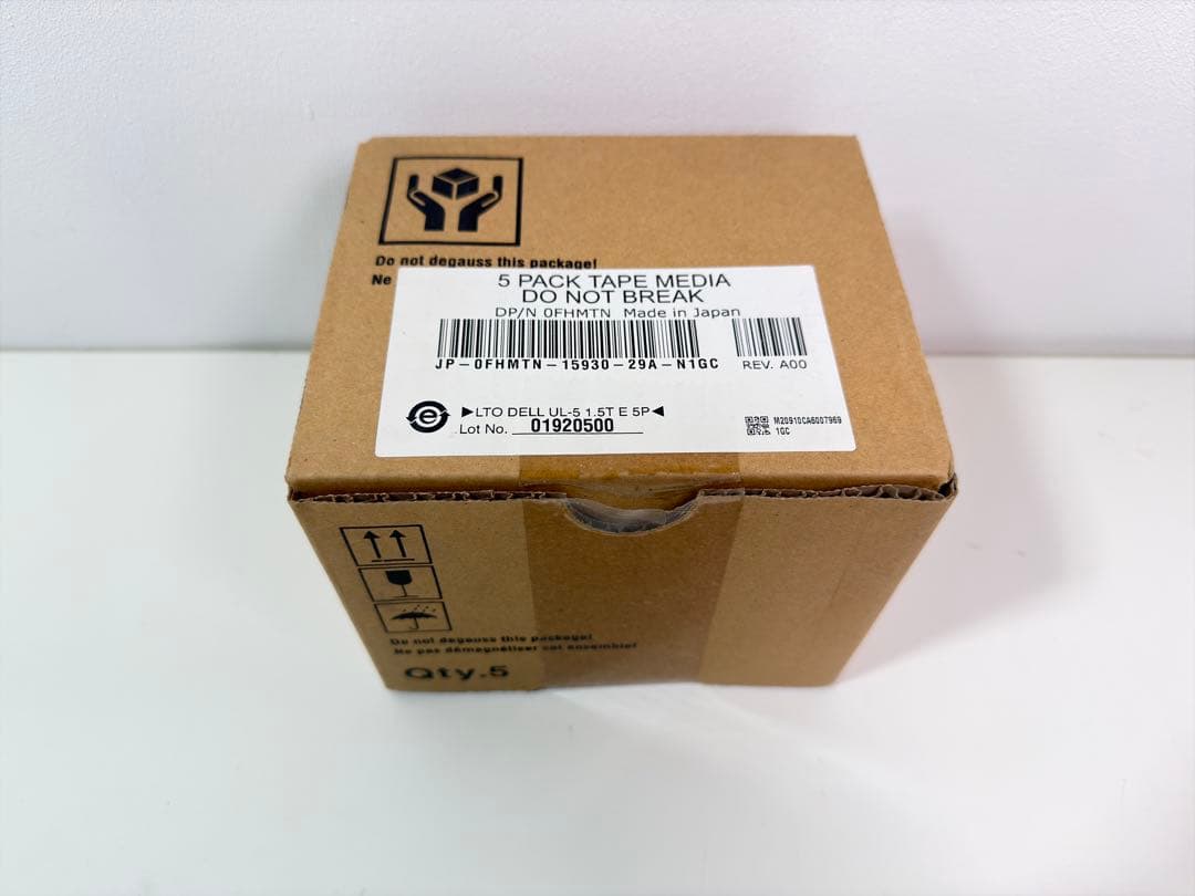 (*)様 DELL LTO-5 Ultrium 5 5巻セット