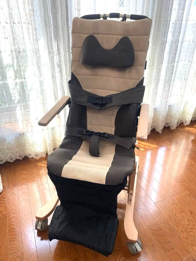 座位保持椅子　茶色xベージュ