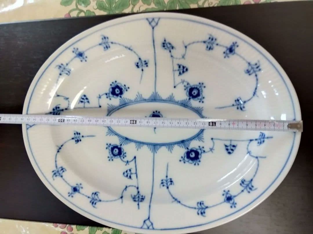 大皿オーバル　ブルーフルーテッドヴィンテージ