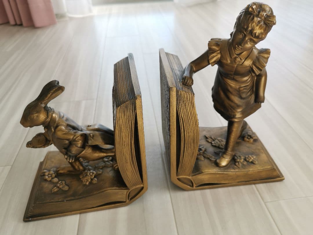 不思議の国のアリス  ブックエンド  本立て  ブックスタンド