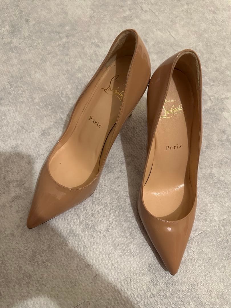 Christian Louboutin ベージュ ハイヒール 37/5