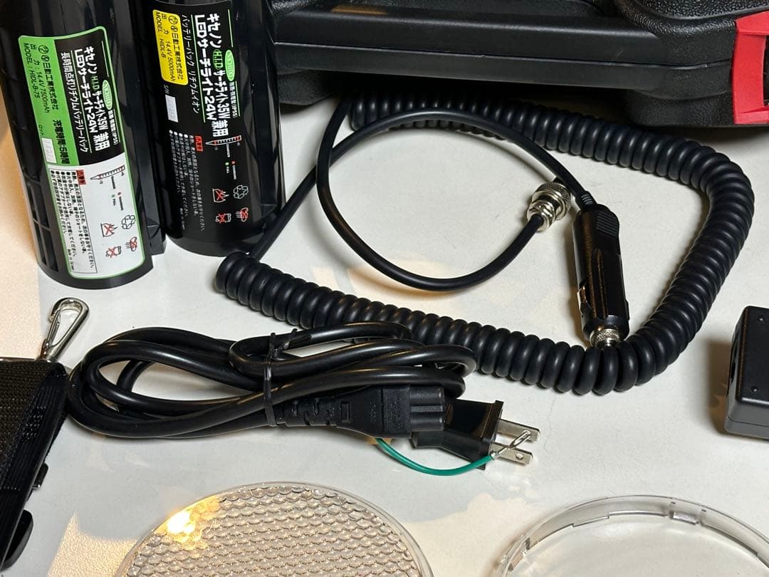 日動工業／キセノンHIDサーチライト／予備バッテリー付属　美品