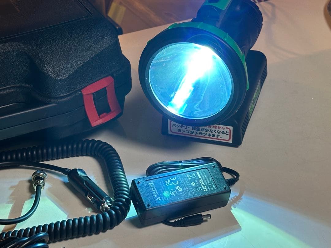 日動工業／キセノンHIDサーチライト／予備バッテリー付属　美品