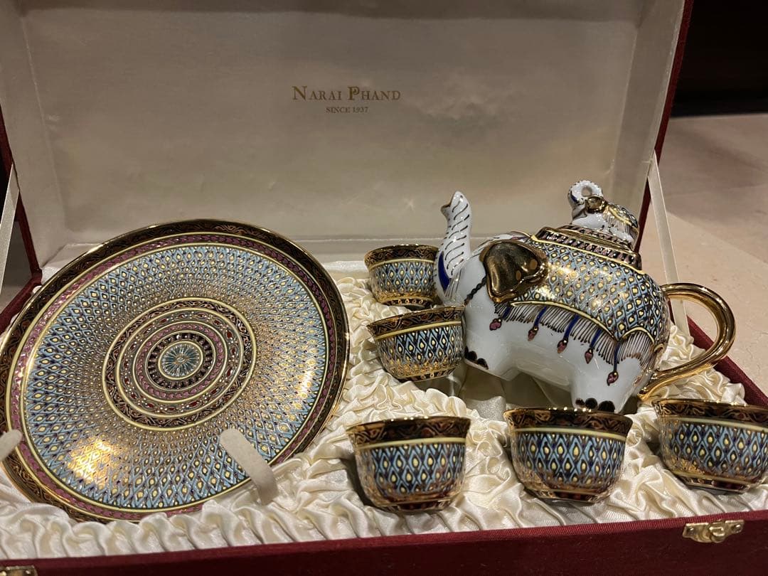 新品未使用〔ベンジャロン焼き〕ティーセット （ゾウ：箱付き）