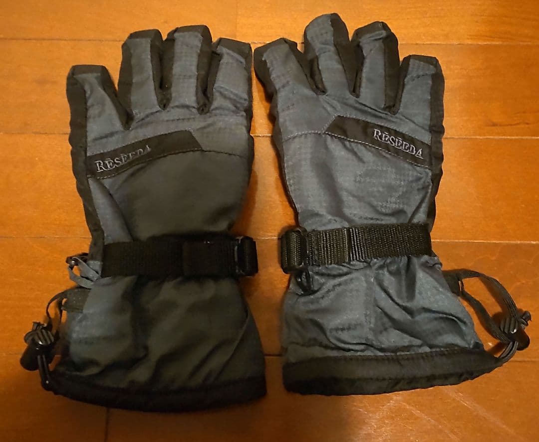 スノーウエア上(GRAVITY)+下(AVALANCHE)+4点 計6点セット