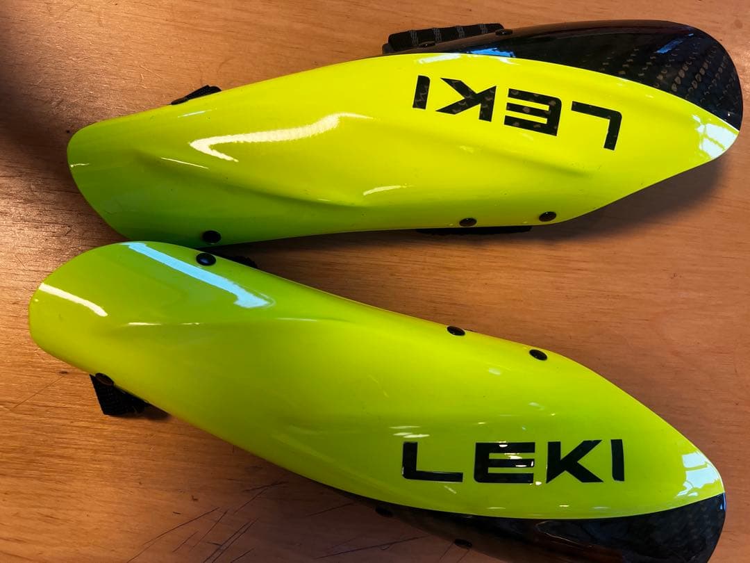 LEKI カーボン　アームガード　 イエロー