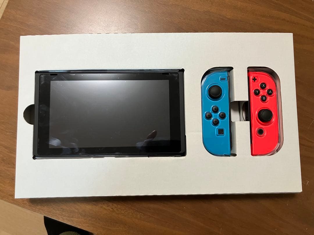 【今だけセール中】Nintendo Switch 本体（商品箱付）