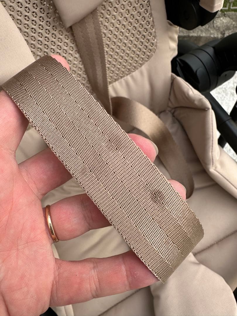 2024年　サイベックス　メリオ　カーボン　ベージュ