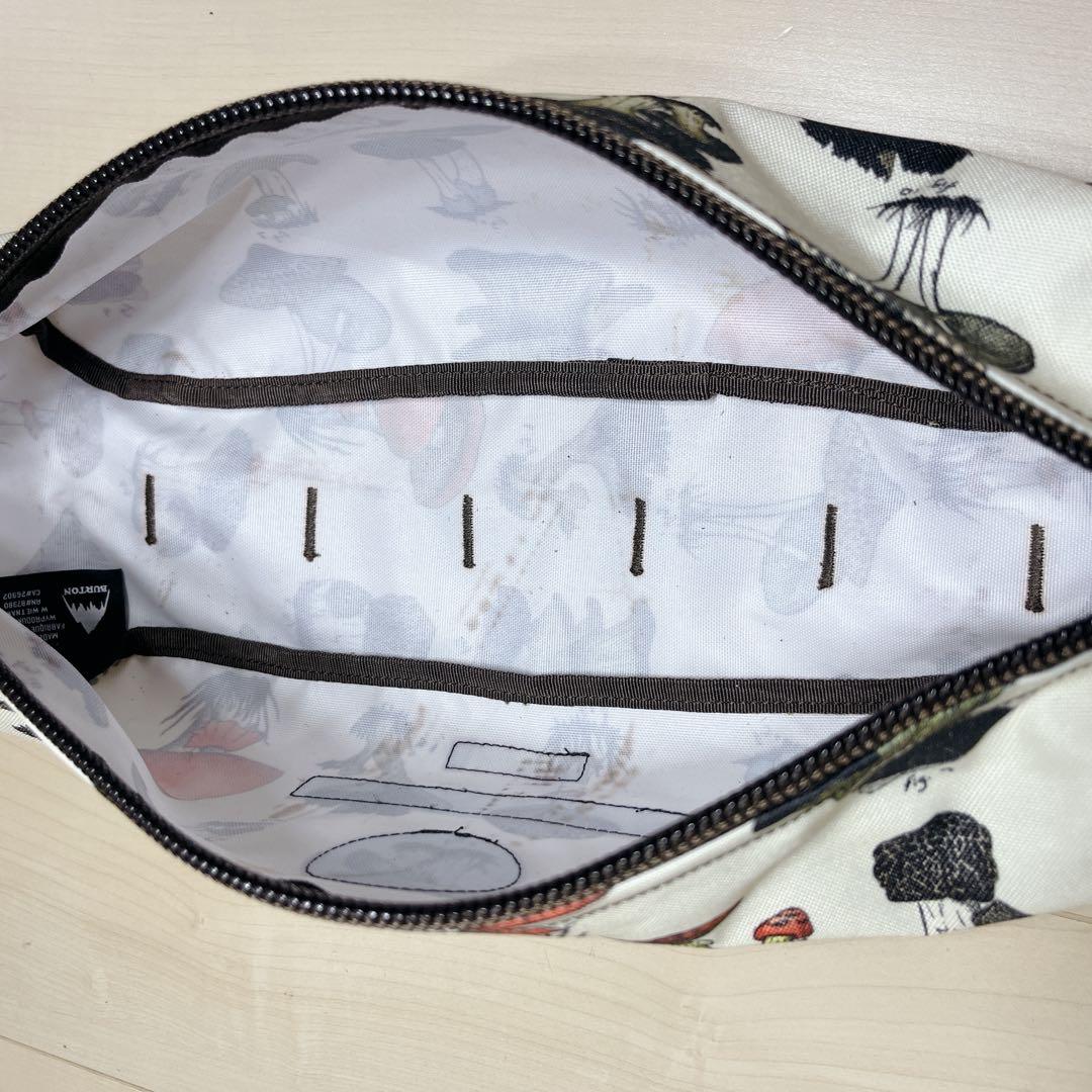 BURTON HELINOX キャンプチェア キノコ柄 ①