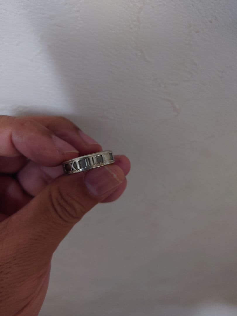 ティファニー ナロー アトラス リング 号数不明