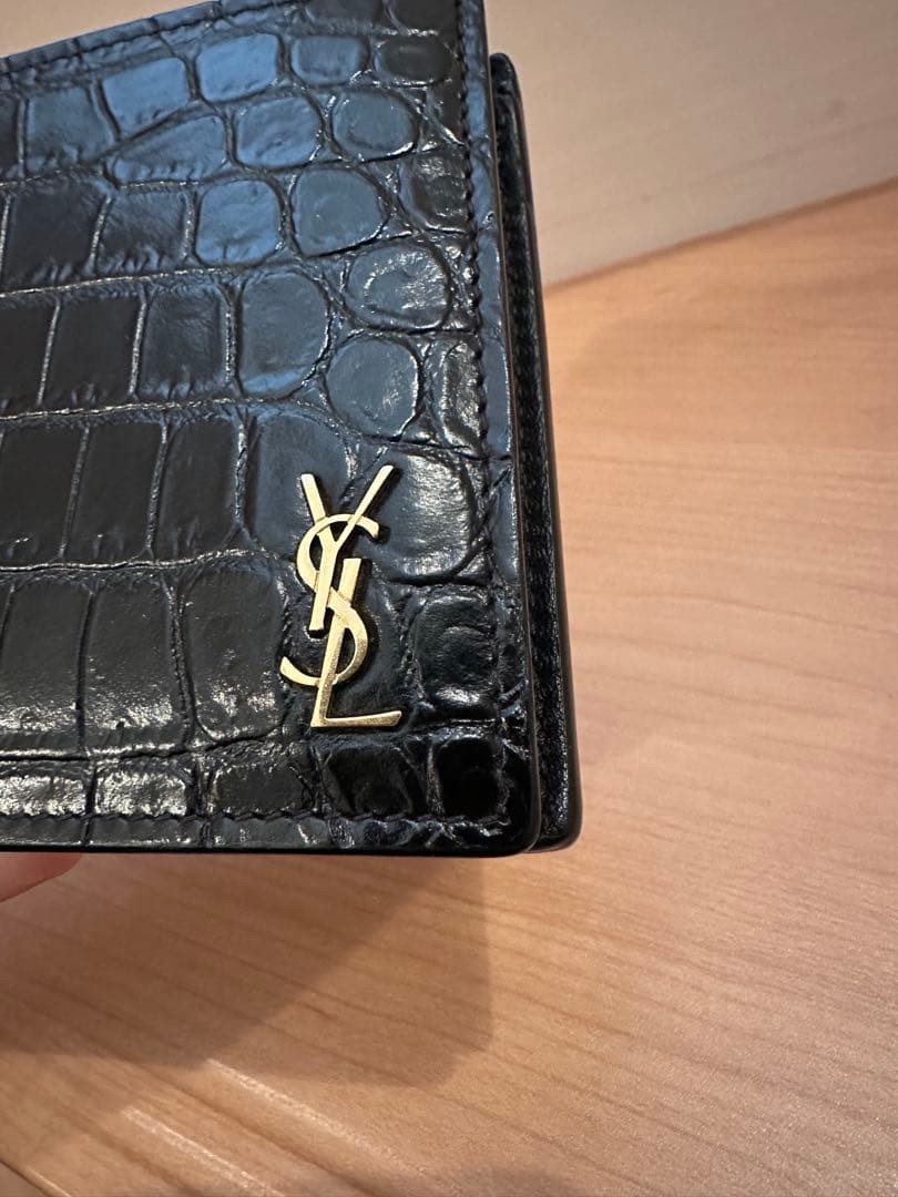 極美品✨サンローラン 二つ折り財布 クロコ型押し タイニーカサンドラ 黒YSL