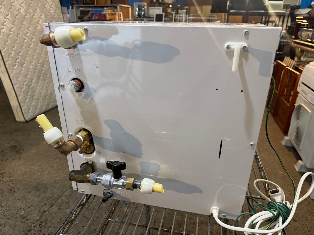 m*e様 TOTO 小型電気温水器 RES25A 24.7L 業務用【通電確認済