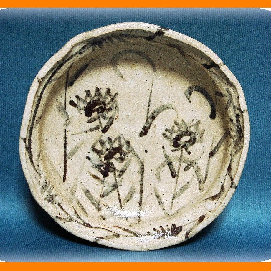830『志野 花文 三ッ足鉢』　/骨董品 古美術 アンティーク 古玩