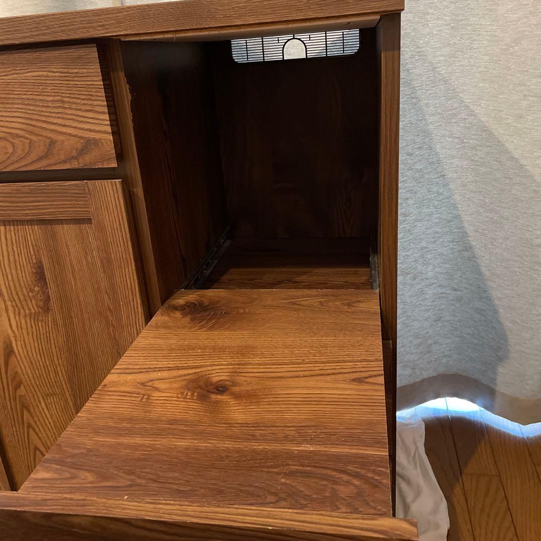 ウォールナット色　キッチンボード