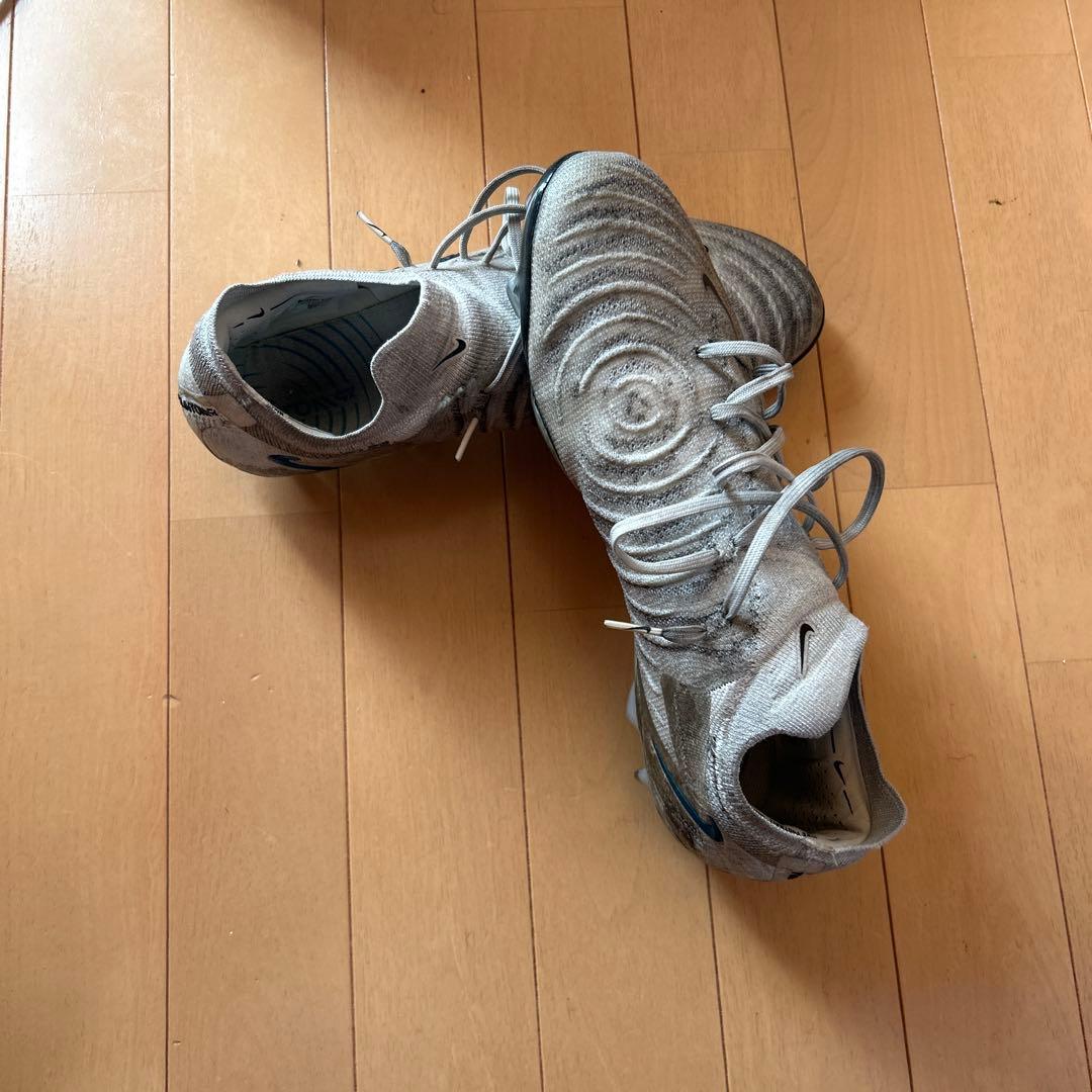 サッカースパイクファントムGX 美品！