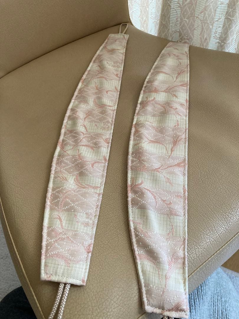 川島織物ベージュ 、ピンク花柄 オーダードレープカーテ2枚　定価10万円