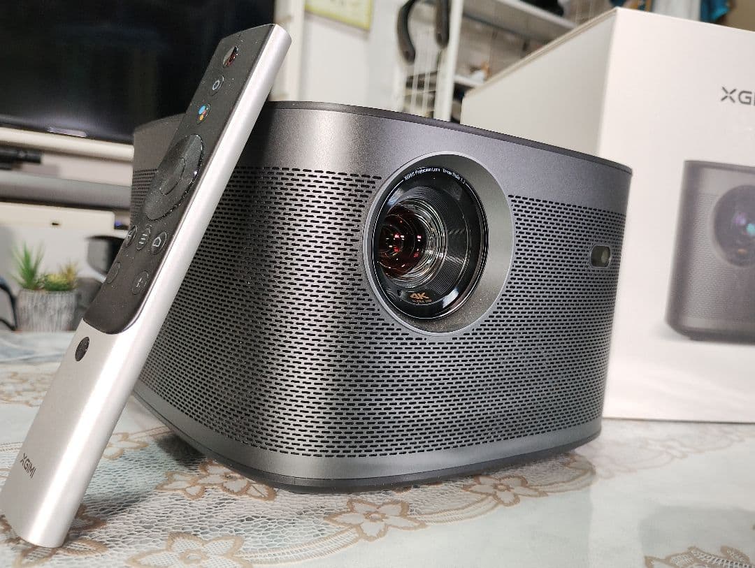 XGIMI HORIZON Pro リアル4K＋スクリーン付