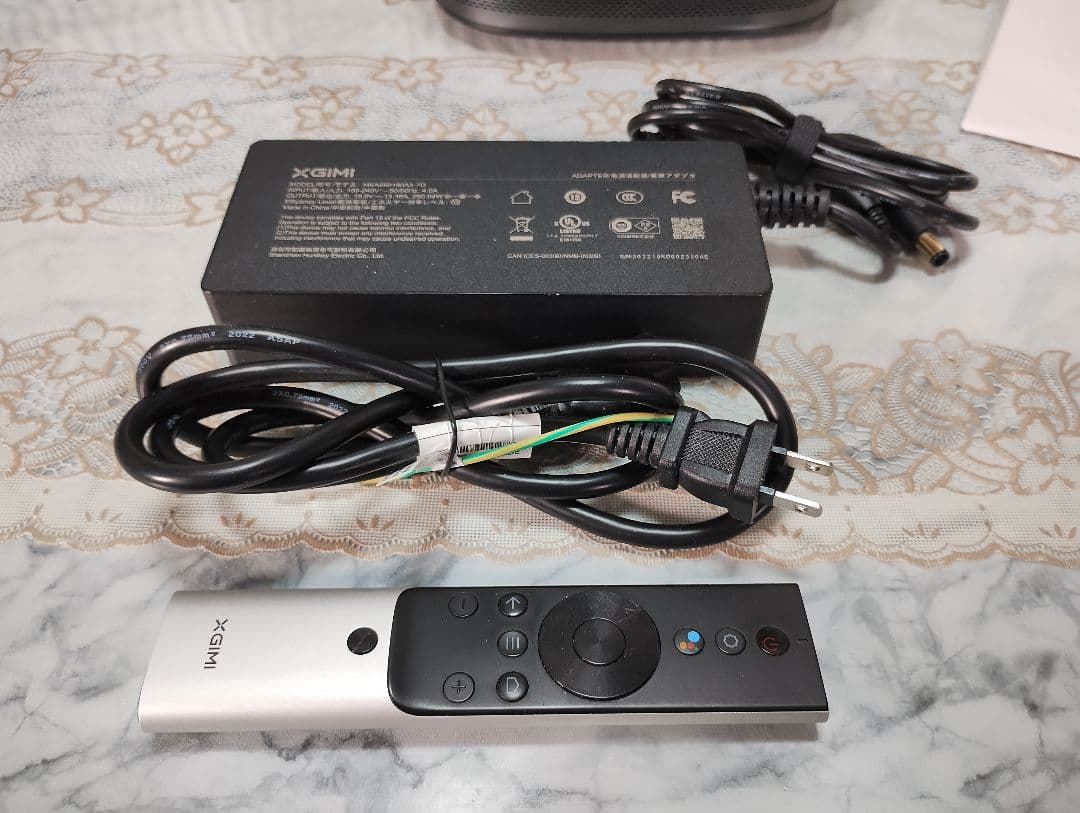 XGIMI HORIZON Pro リアル4K＋スクリーン付