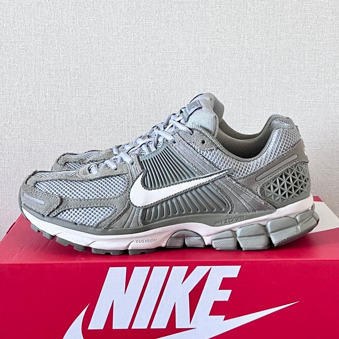 NIKE ZOOM VOMERO 5 ズームボメロ 26.0cm