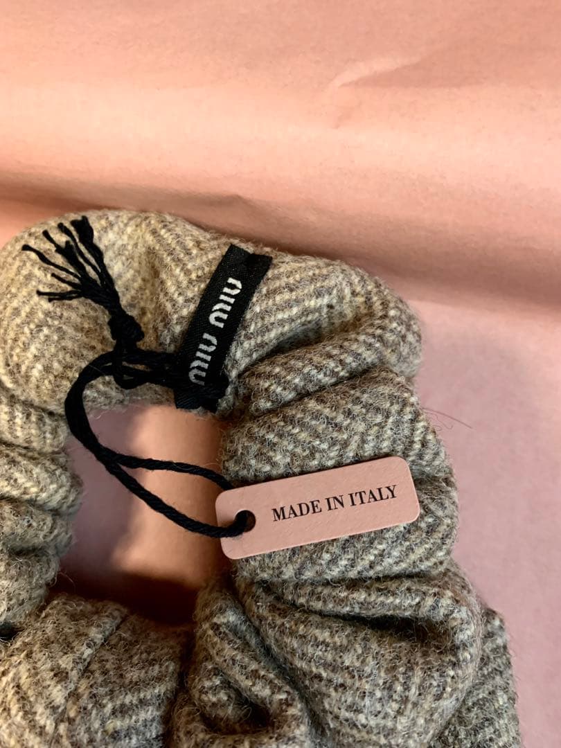新品　miu miu シュシュ　ウール　ツイード♡ヘア　ゴム