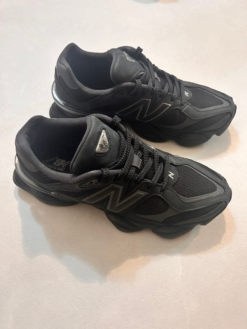 ニューバランス 9060 \"トリプルブラック\" 27cm