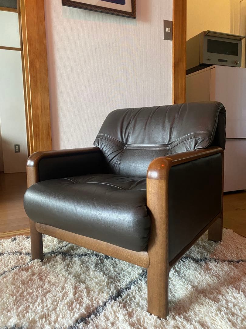 【カリモク】本革 一人掛けソファ シングルソファ レザー アームチェア