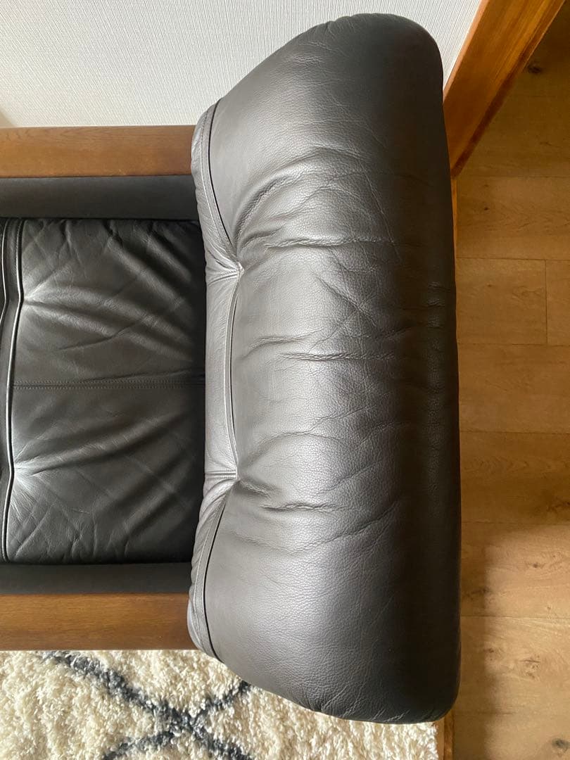 【カリモク】本革 一人掛けソファ シングルソファ レザー アームチェア