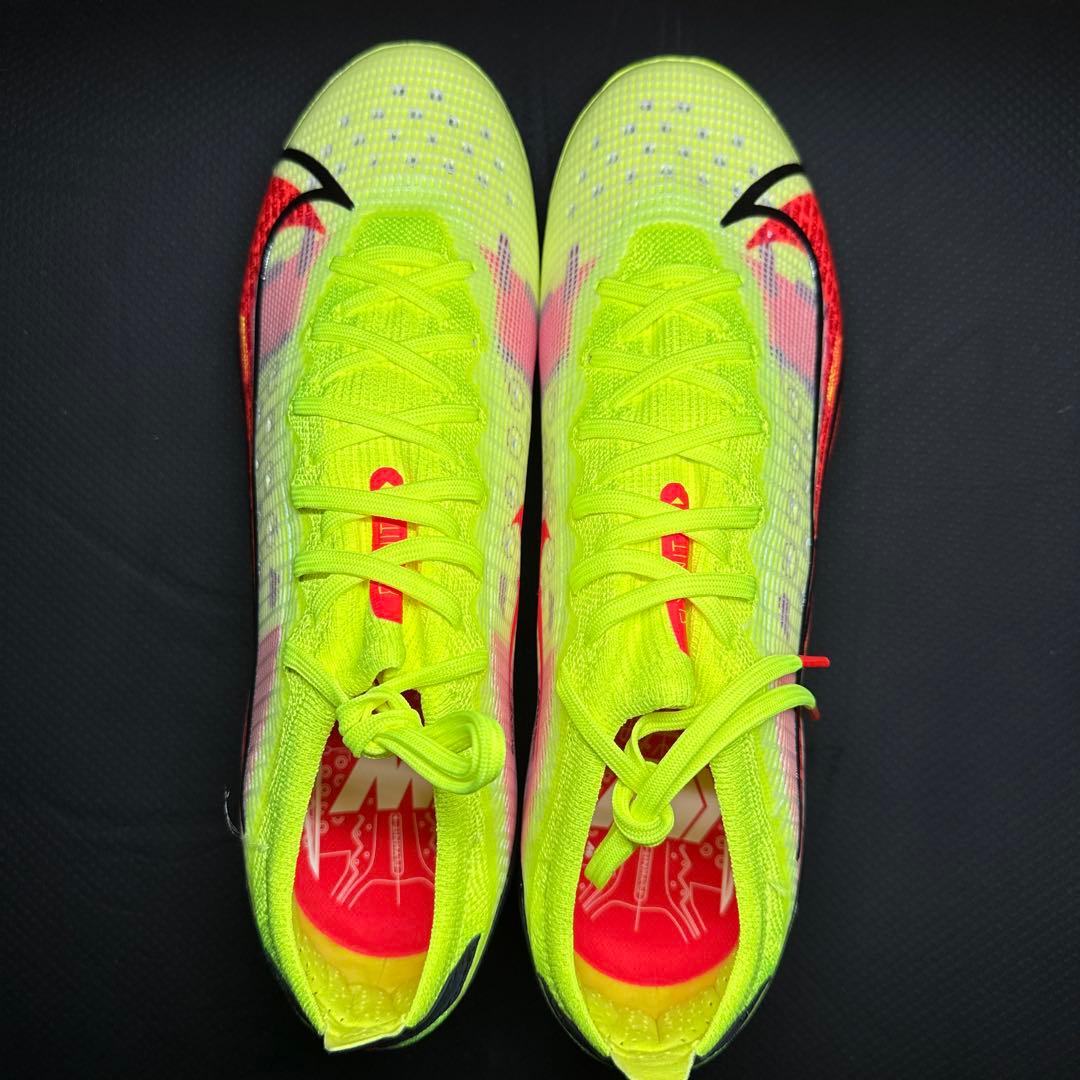 ナイキマーキュリアルFG