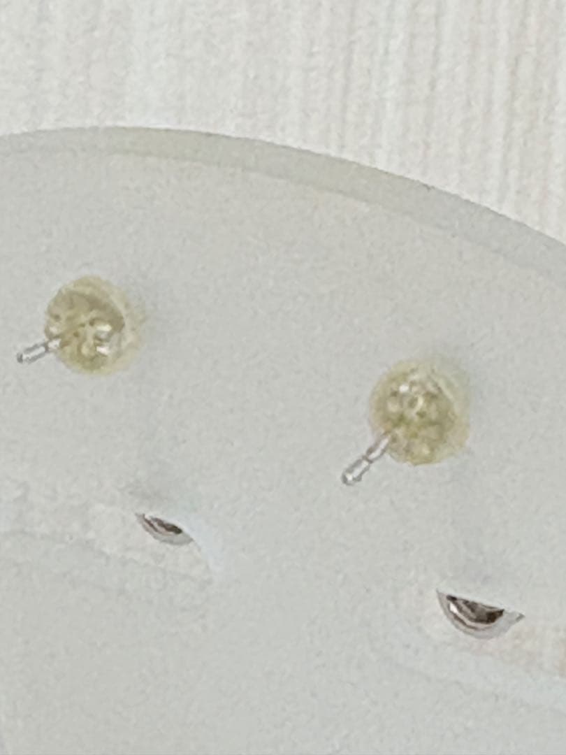 k18WGダングルピアス ダイヤモンド付き