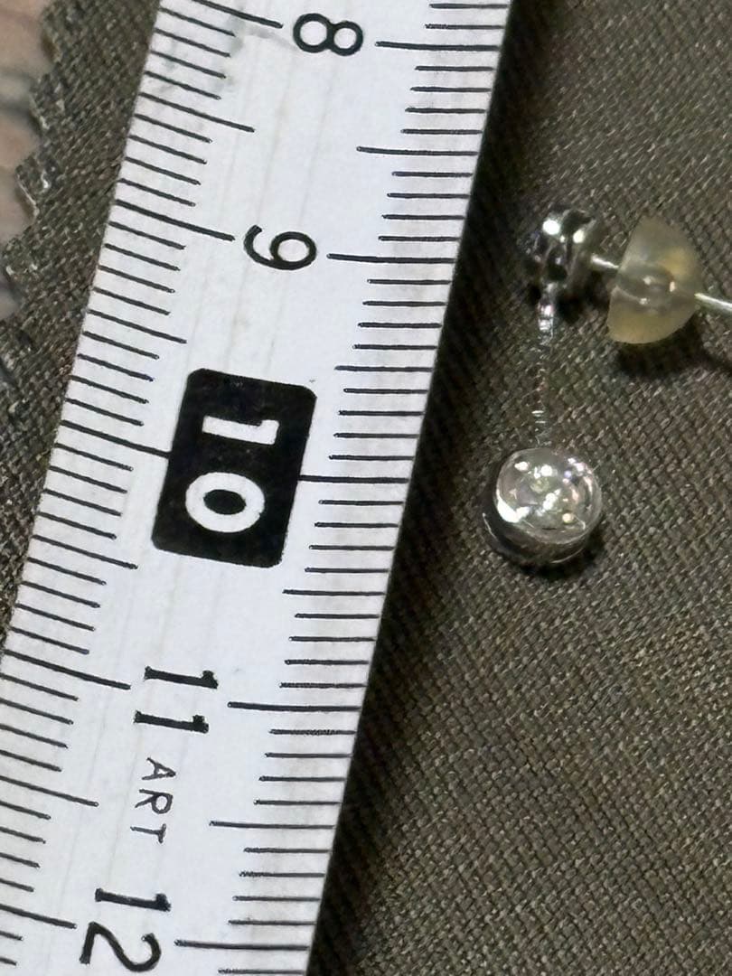 k18WGダングルピアス ダイヤモンド付き