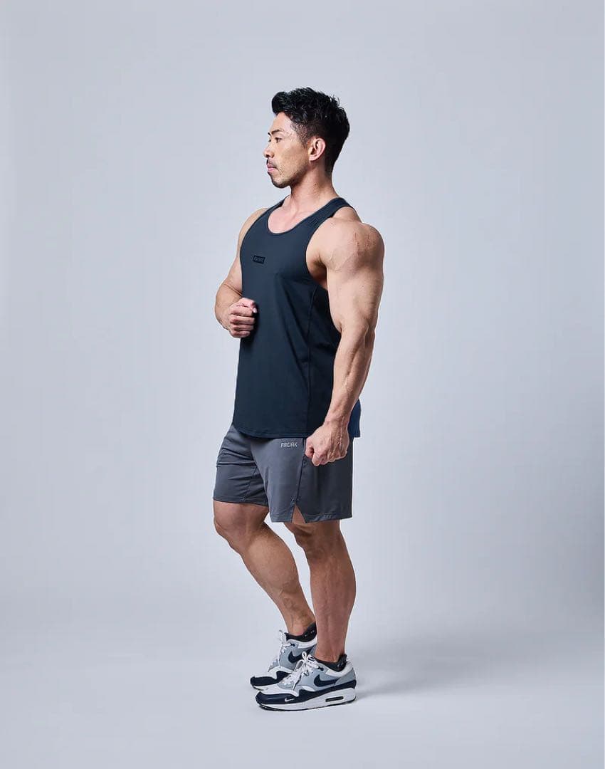 （yu）まとめ買い　AROAK タンクトップ&vanquish tシャツ