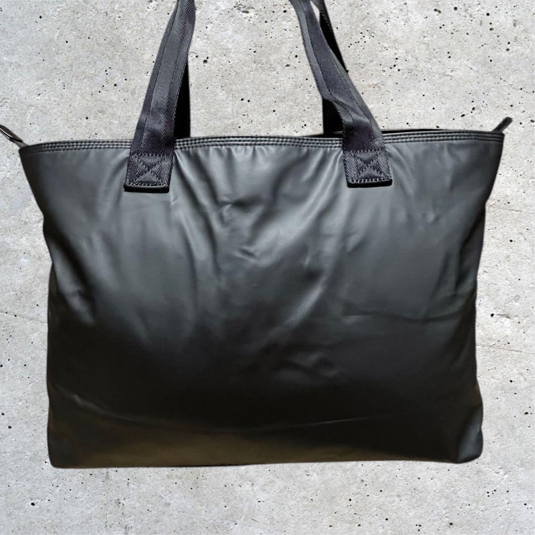 美品　ディーゼル　トートバッグ　A4 大容量　ポリウレタン　肩掛け　ブラック