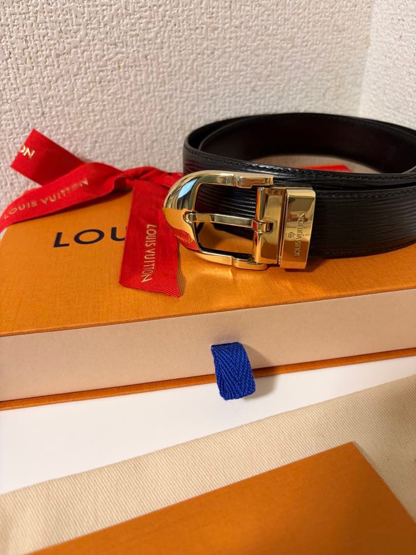 期間限定特別価格　国内正規　LOUIS VUITTON エピレザーベルト