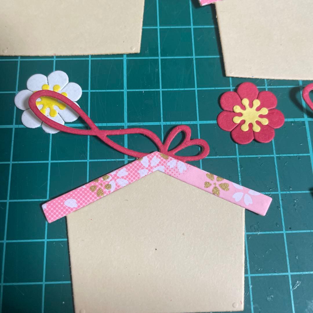 ミニ絵馬メッセージカード ダイカット ペーパークラフト10枚400円です