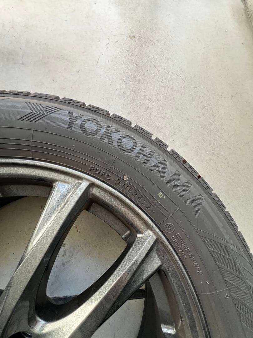 ヨコハマアイスガード　iG60225/60 R17 アルファードスタッドレス
