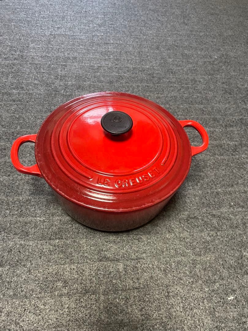 ル・クルーゼLE CREUSET ココットロンド 赤22cmルクルーゼ