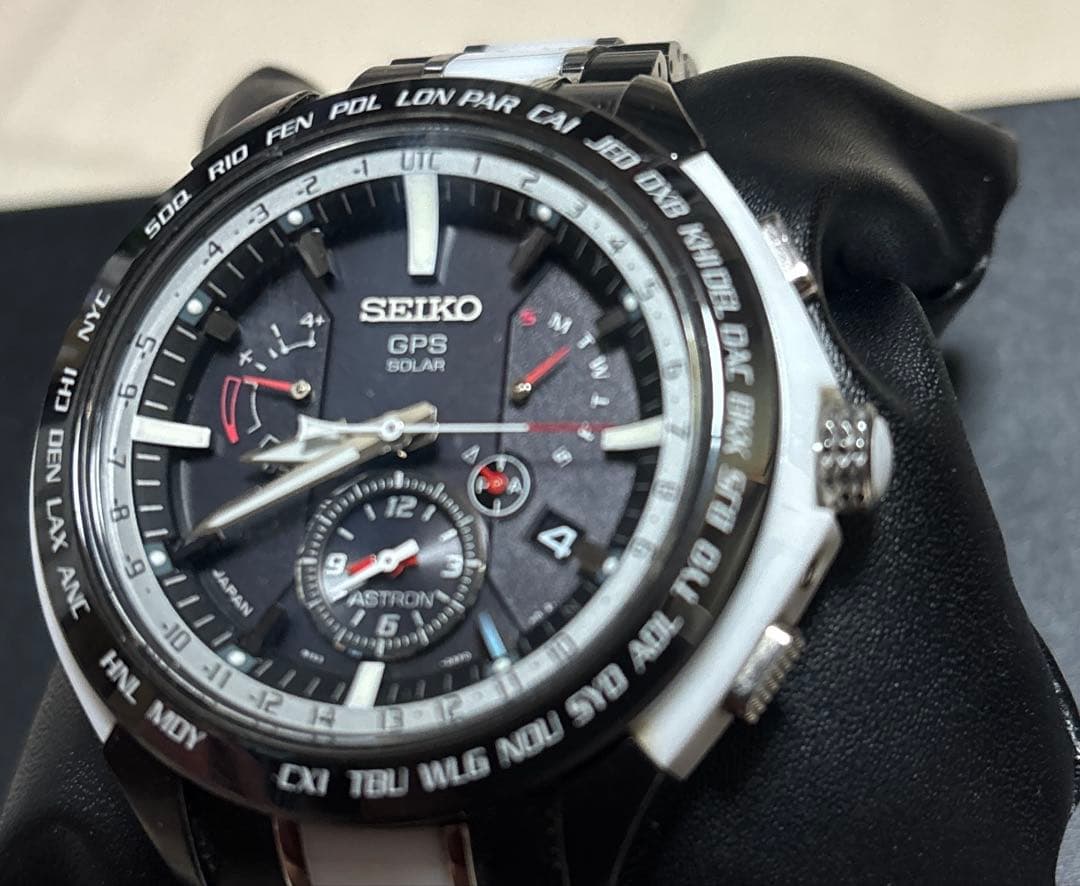 【限定2000本ムーブ新品交換済】SEIKO ASTRON GPSソーラー箱付き