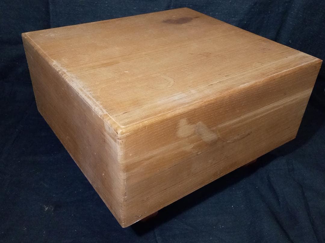 C*g様 足付き碁盤 6.25寸 厚さ18.8㎝ 天地柾 桐箱付 M1441 脚