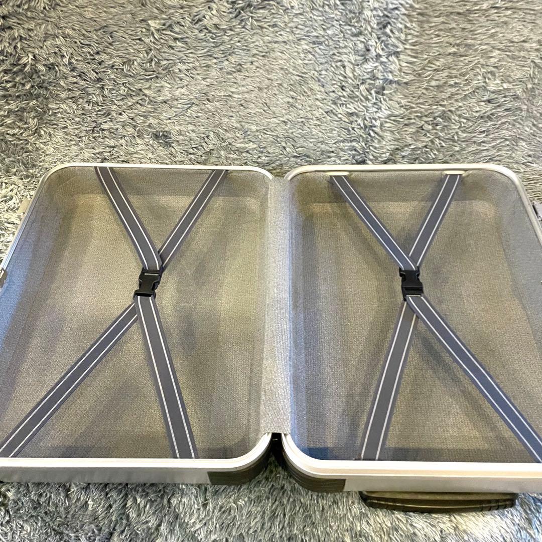 【極美品】激レア Roncato アタッシュケース型 キャリーケース アルミ