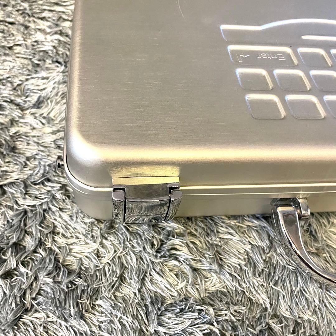 【極美品】激レア Roncato アタッシュケース型 キャリーケース アルミ