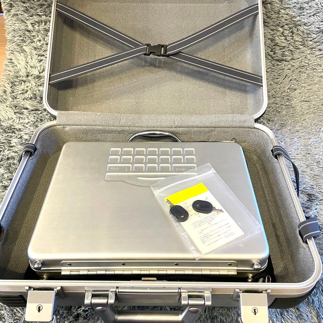 【極美品】激レア Roncato アタッシュケース型 キャリーケース アルミ