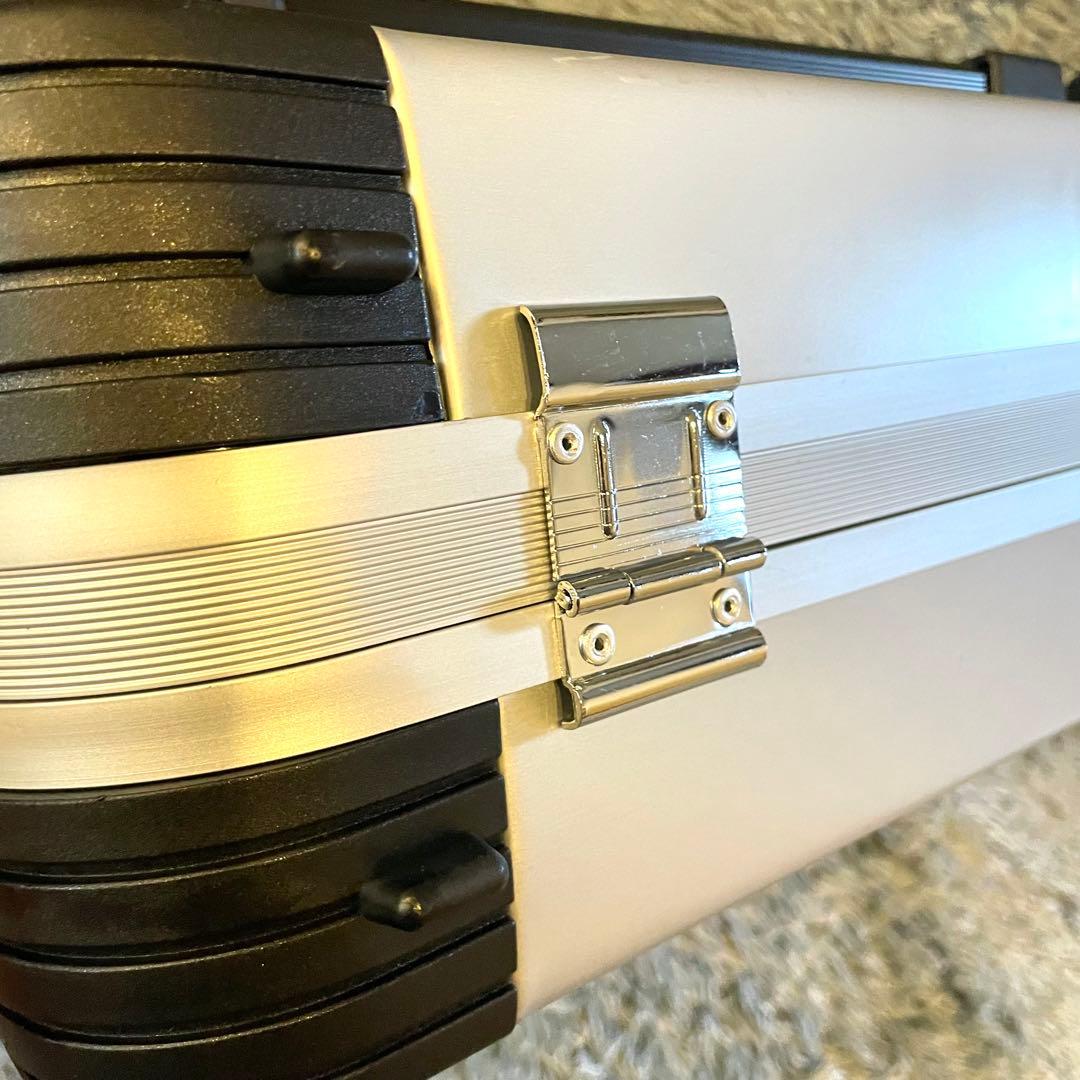 【極美品】激レア Roncato アタッシュケース型 キャリーケース アルミ