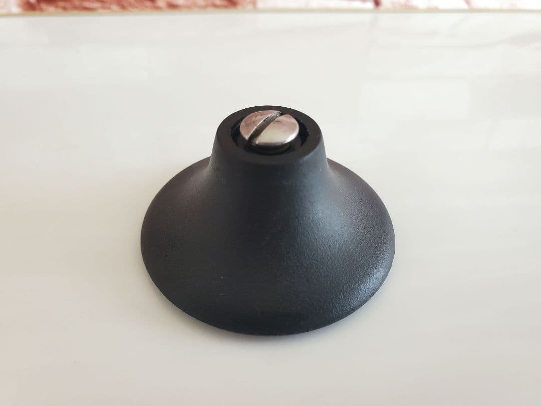 【美品】ル・クルーゼ　ココット・ロンド 　ベアーツマミ&耐熱ツマミ