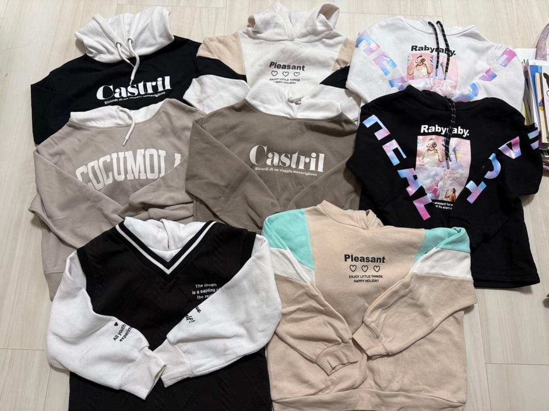 オラ♡フッ♡ 女の子衣類120～140センチ