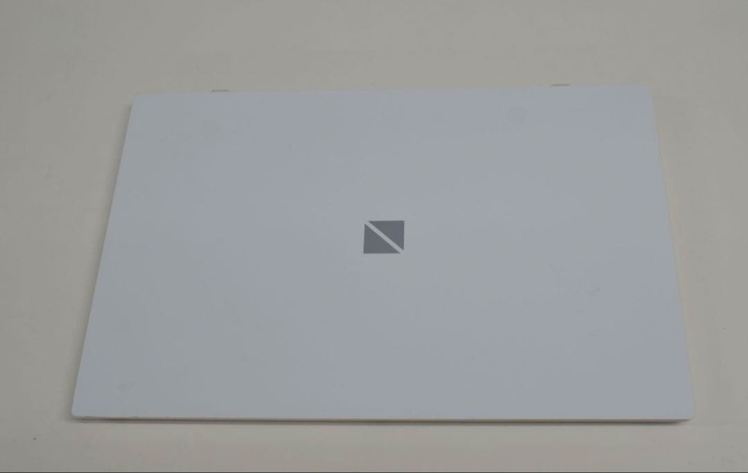 ノートパソコン NEC Ryzen7 4700u メモリー8GB SSD512