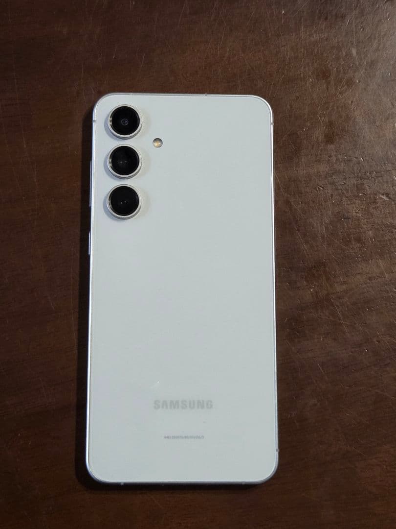 Samsung Galaxy S24 FE　アイシーブルー