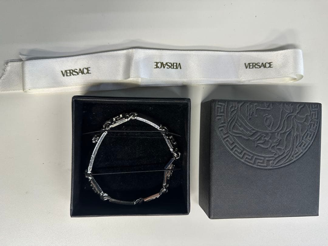 ヴェルサーチ　ブレスレット