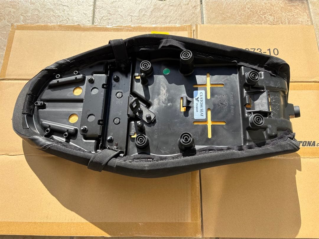 XSR700 用　ローダウンシート　ワイズギア